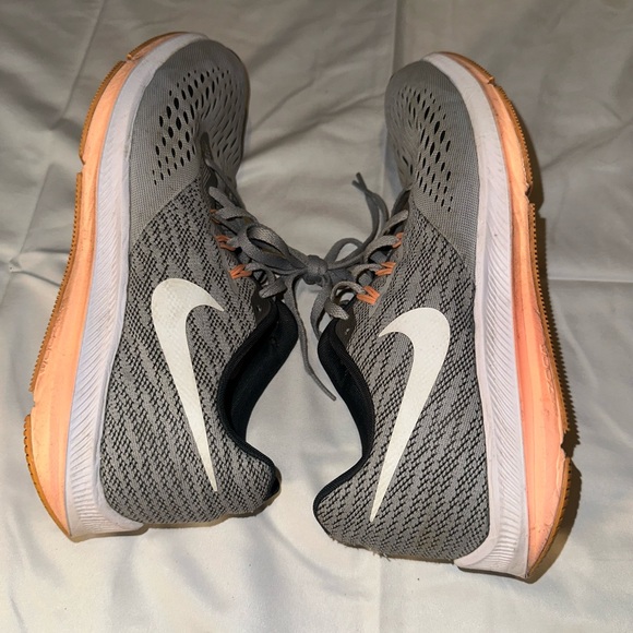 Nike Zoom Winflo 4 - Gray and Orange Cream - Picture 1 of 8